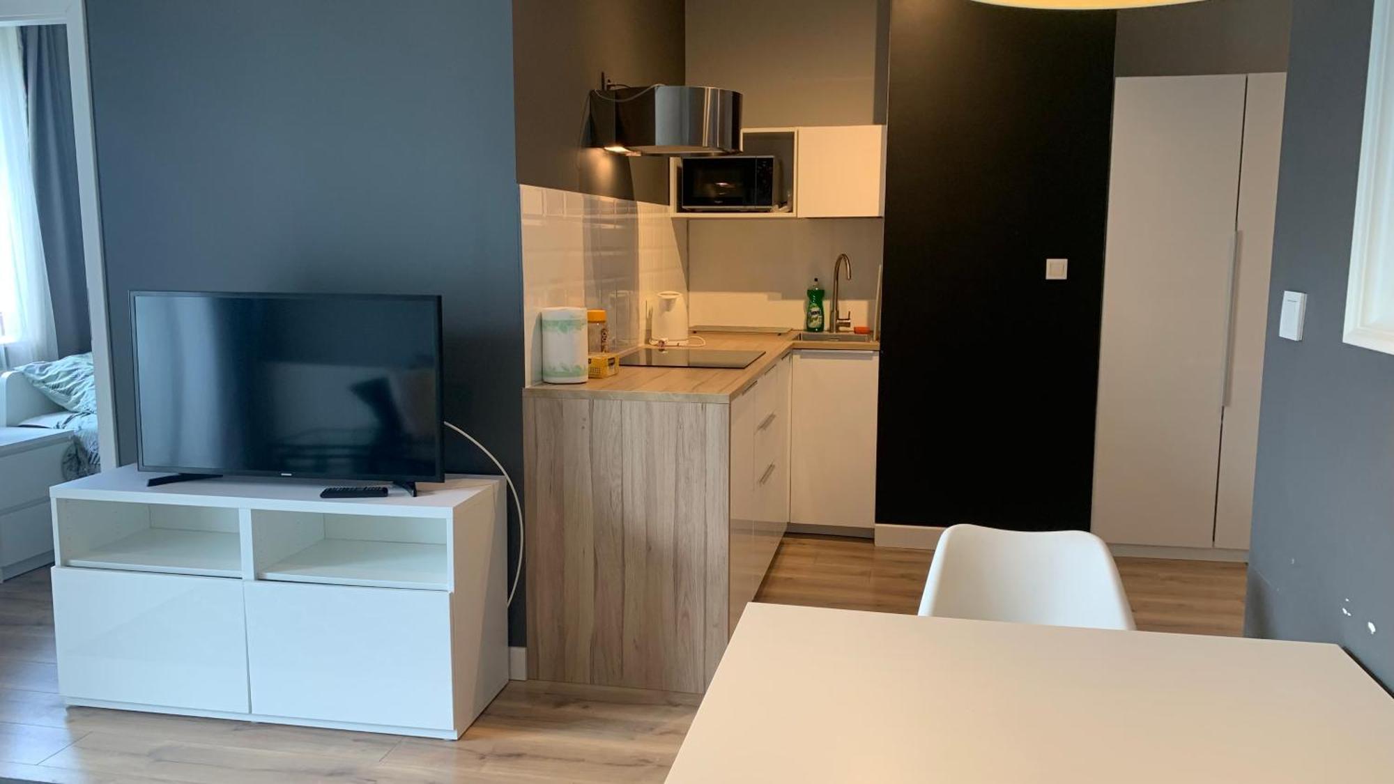 Close To Chopin Airport, Cybernetyki, Free Parking By Cosmo Spirit Varsovia Exterior foto